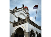 Lawang sewu: Jejak Mistis di Tengah Kota Modern